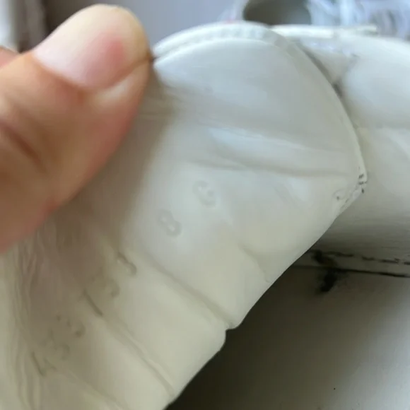 Gucci lightning bolt sneakers men 8 and 9.5-10 women - Picture 7 of 7